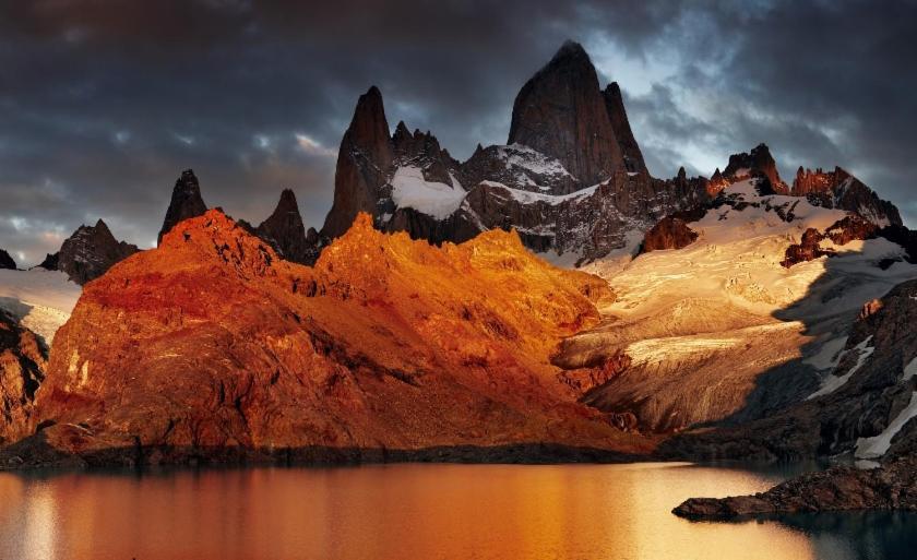 Hotel La Huella El Chaltén Zewnętrze zdjęcie